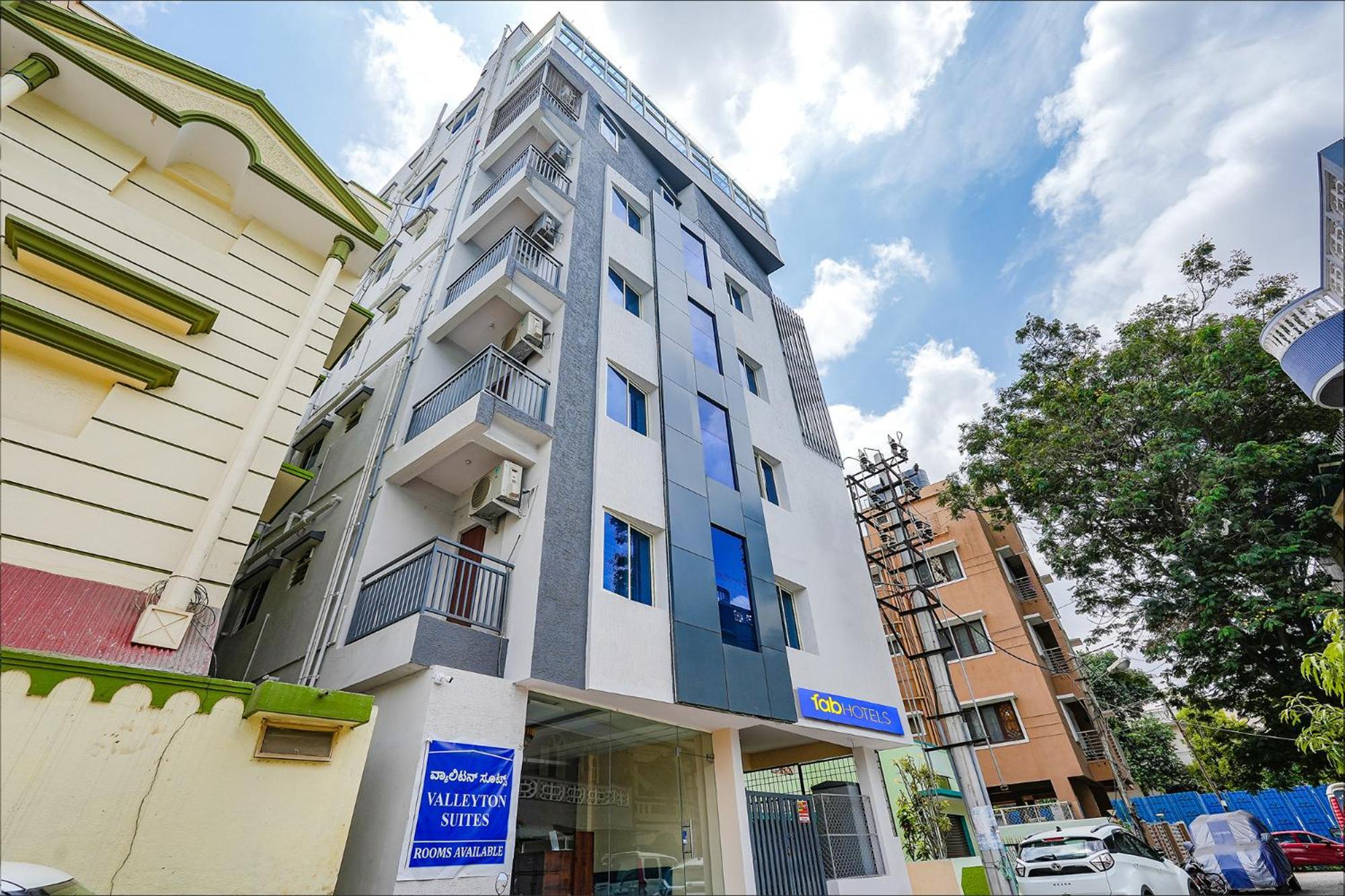 Fabhotel Crystal Suites Bangalore Exterior foto